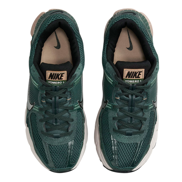 Exclusive sneakers 100 original SneakerMood SneakerMood