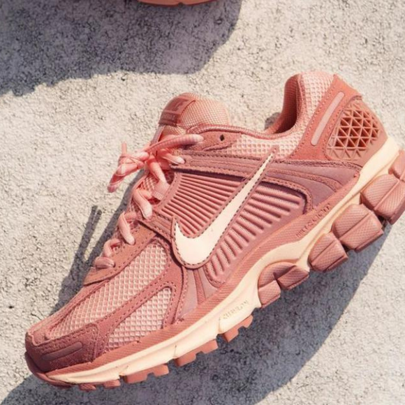 Nike Zoom Vomero 5 Red Stardust