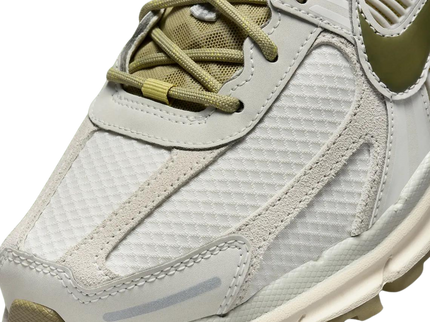 Nike Nike Zoom Vomero 5 Light bone / Medium Olive - SneakerMood 