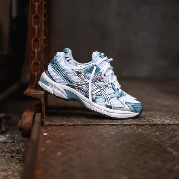 Asics Sneakers A Fusion of Technology and Comfort SneakerMood