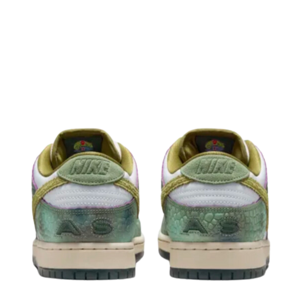 Nike Nike SB x Alexis Sablone Dunk Low 'Chameleon'