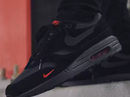 Nike Nike Air Max 1 Bred 2023 - SneakerMood 