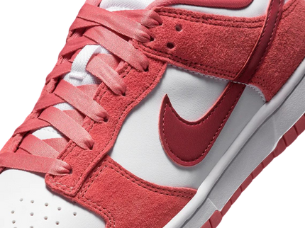 Nike Nike Dunk Low WMNS 'Valentine's Day' - SneakerMood 