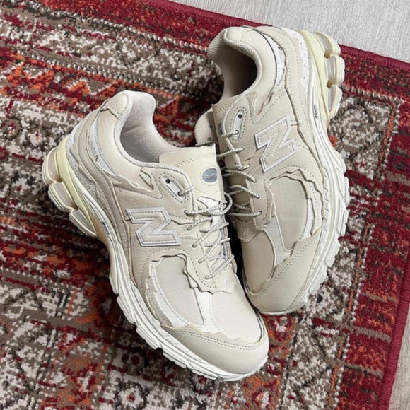 New Balance New Balance 2002R 'Cream' - Ripstop Protection Pack - SneakerMood 