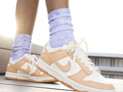 Nike Dunk Low Harvest Moon ( W)
