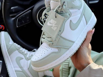 Air Jordan 1 High OG Seafoam ( W )