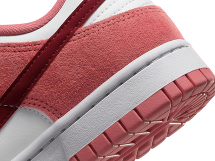 Nike Nike Dunk Low WMNS 'Valentine's Day' - SneakerMood 