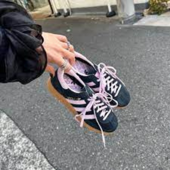 Adidas Adidas Handball Spezial Core Black Pink - SneakerMood 