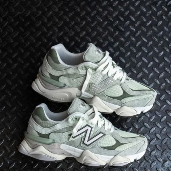 New Balance New Balance 9060 Olivine - SneakerMood 