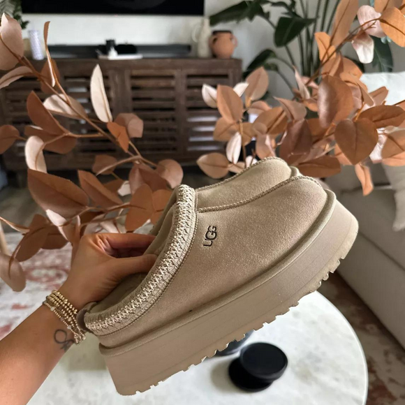 UGG UGG Tazz Slipper Mustard Seed - SneakerMood 