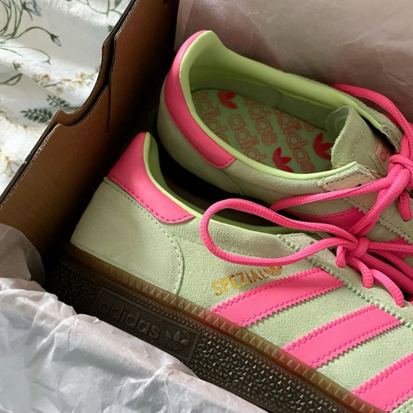 Adidas Adidas Handball Spezial "Semi Green Spark" - SneakerMood 