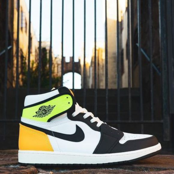 Air Jordan 1 High ' Volt '