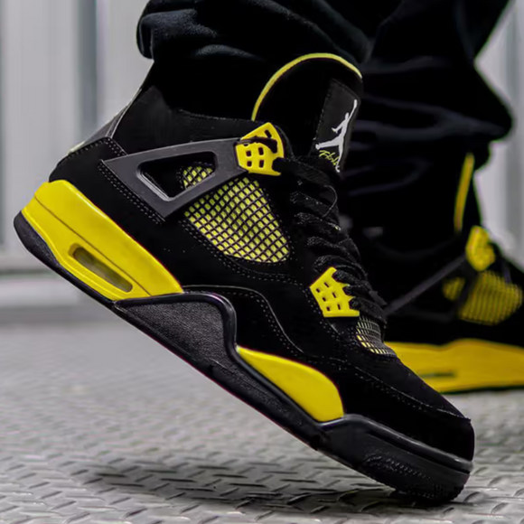 Nike Air Jordan 4 Retro Thunder "Tour Yellow"