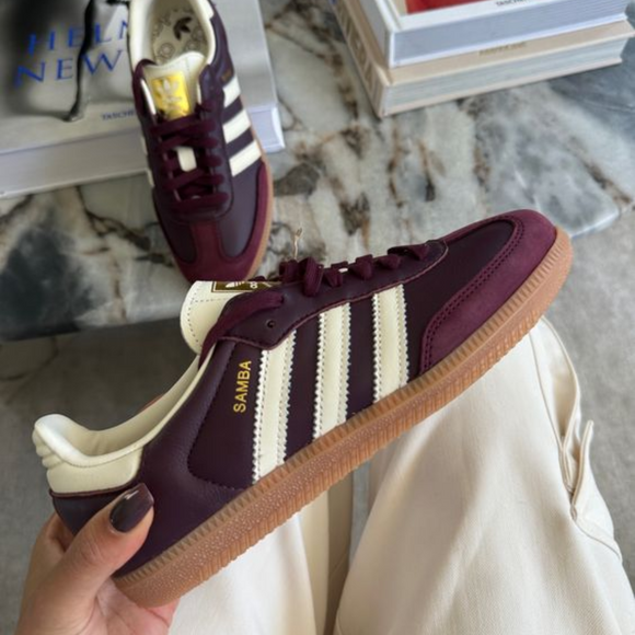 Adidas Samba OG Maroon - SneakerMood 