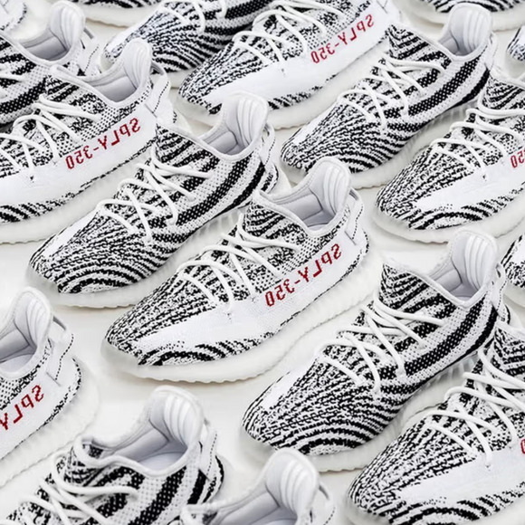 Yeezy Yeezy Boost 350 V2 Zebra - SneakerMood 