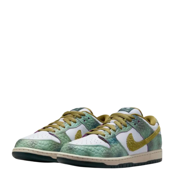 Nike Nike SB x Alexis Sablone Dunk Low 'Chameleon'