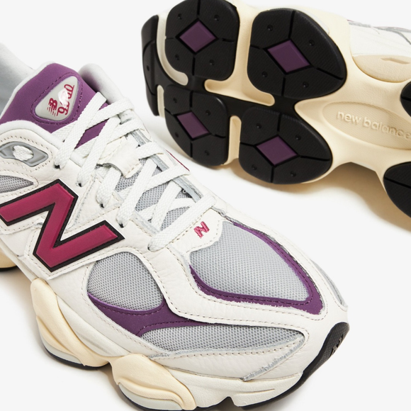 New Balance New Balance 9060 Magenta - SneakerMood 