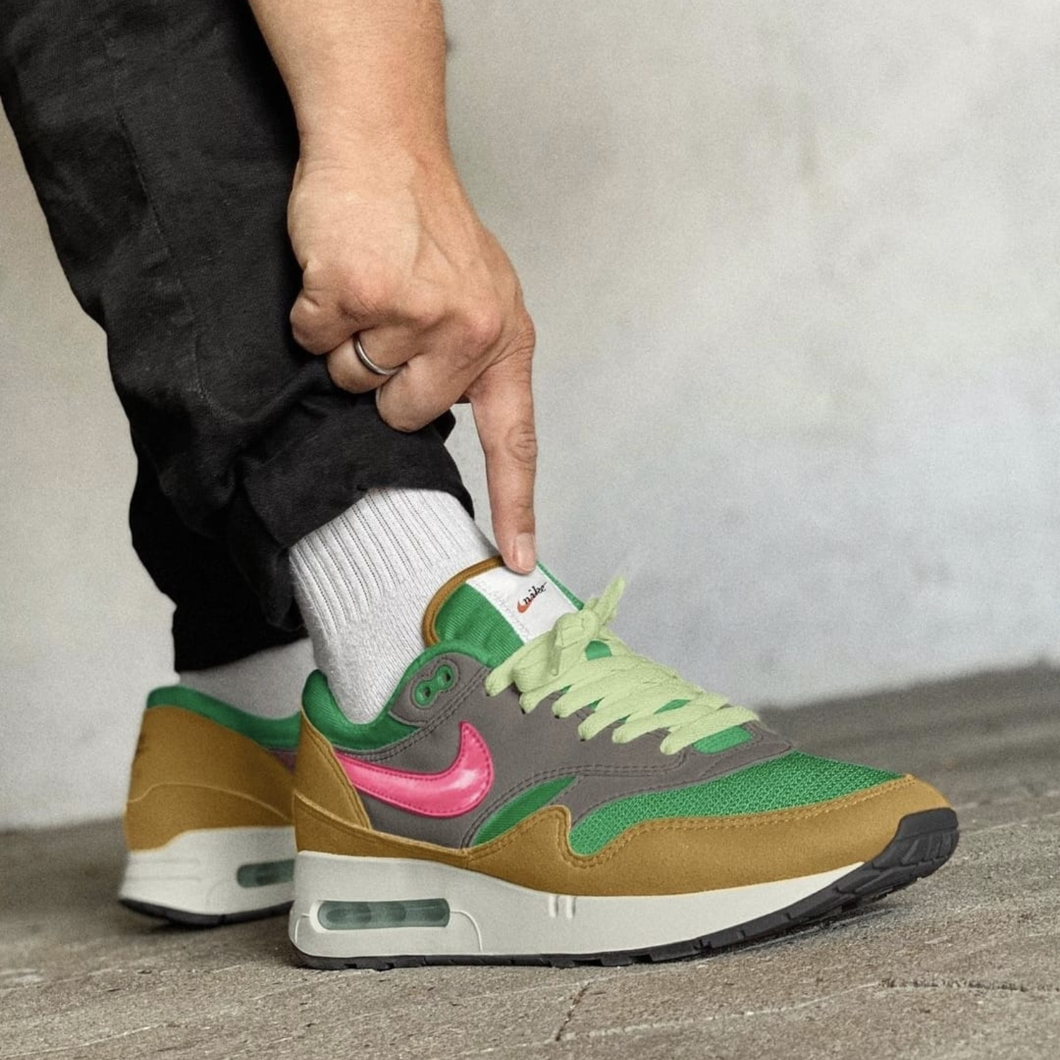 Nike Air Max 1 86 PRM Powerwall BRS 2024 HF0551 300 SneakerMood SneakerMood