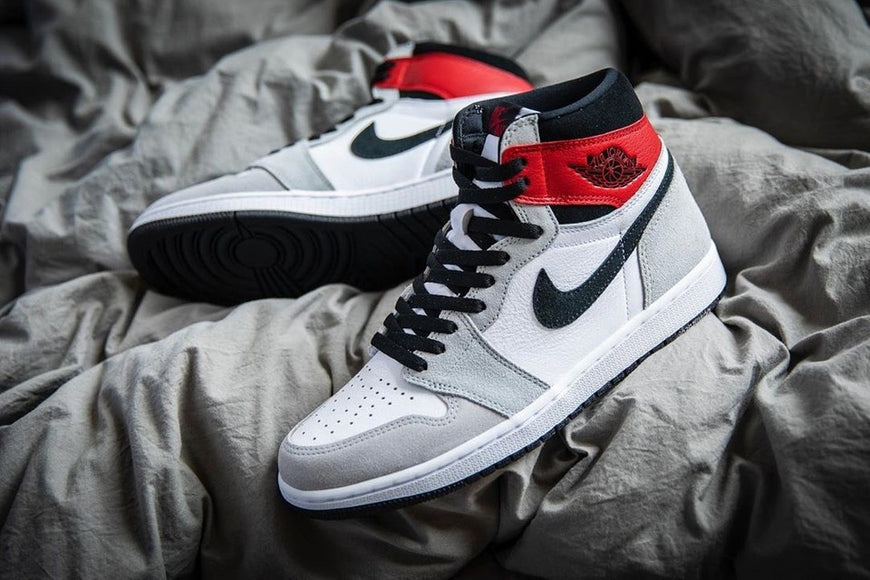 Nike Jordan 1 High Light Smoke Grey