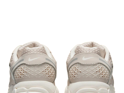 Nike Nike Zoom Vomero 5 WMNS 'Light Orewood Brown' - SneakerMood 