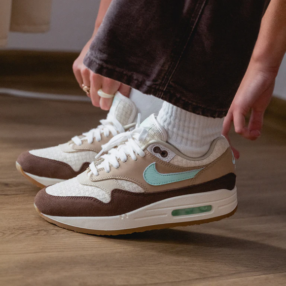 Nike Air Max 1 Crepe Hemp 2022