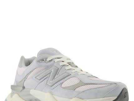 New Balance New Balance 9060 Pink/Granite - SneakerMood 