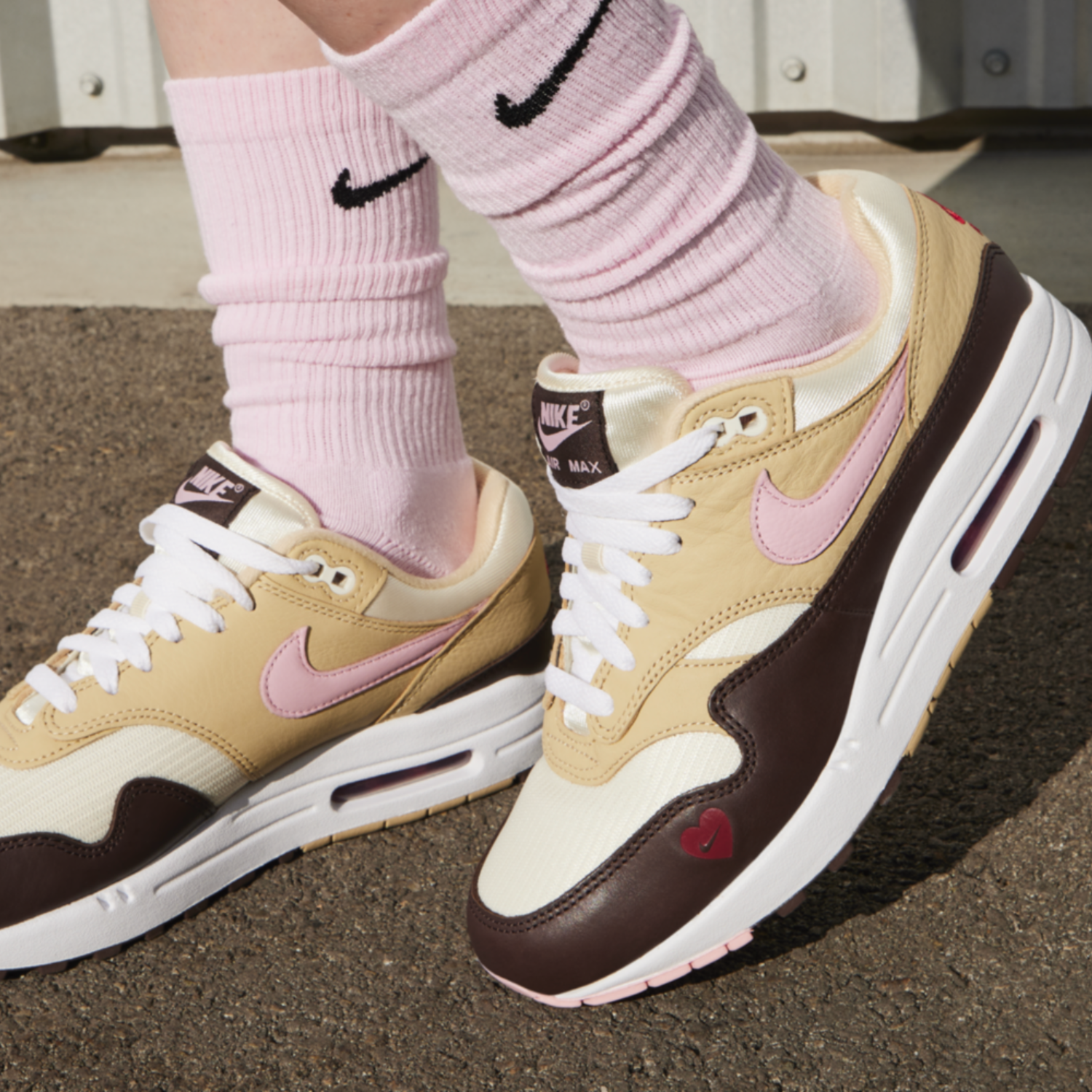 Nike Air Max 1 Valentine s Day 2024 FZ4346 200 SneakerMood SneakerMood