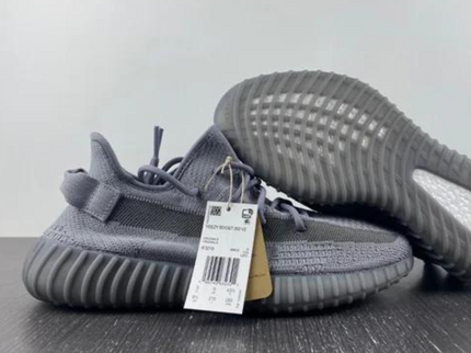 Adidas adidas Yeezy Boost 350 V2 Space grey / Steel Grey - SneakerMood 