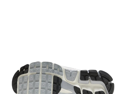 Nike Nike Zoom Vomero Dark Grey W - SneakerMood 